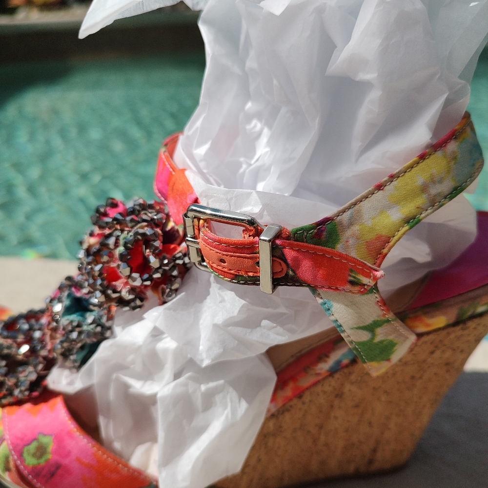 Gianni Bini Jeweled wedge - Picture 16 of 16